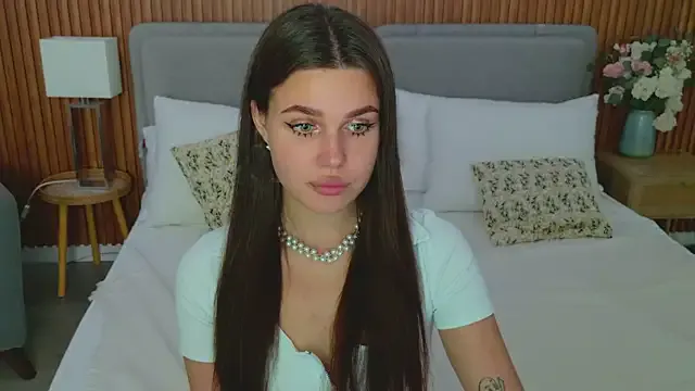 Nonchan_ – webcam model profile photo Image 9