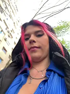 RiriRoseey's Thumb Image