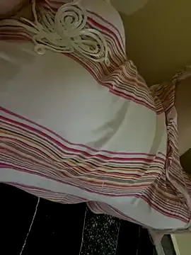 Adora188 – webcam model profile photo Image 6