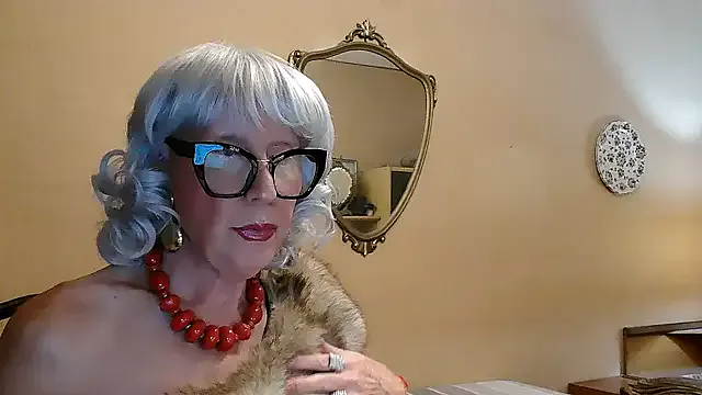 zui_lu – webcam model profile photo Image 10