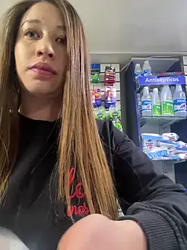  – webcam model profile photo Image 17