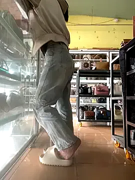 seraphine23 – webcam model profile photo Image 13