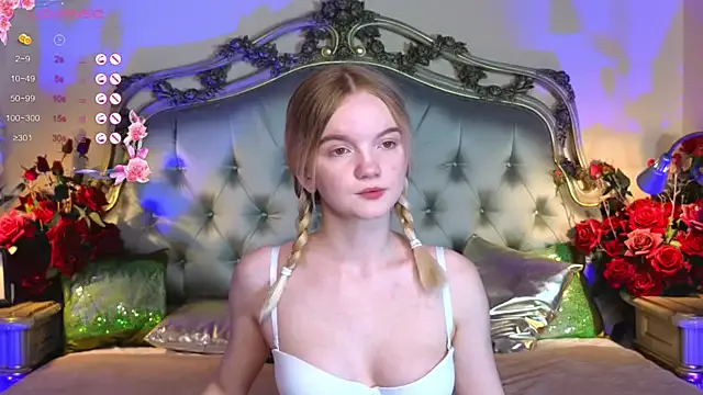  – webcam model profile photo Image 3