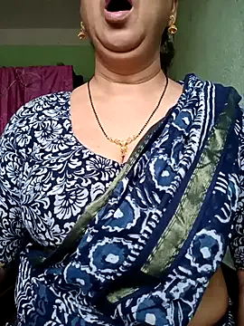 Nonchan_ – webcam model profile photo Image 14