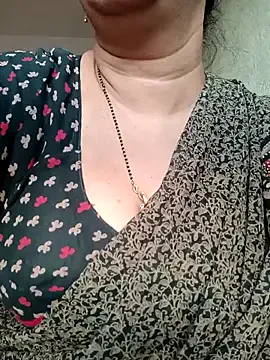 Nonchan_ – webcam model profile photo Image 19