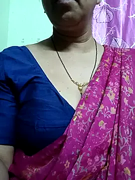 Nonchan_ – webcam model profile photo Image 4