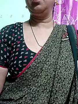 Nonchan_ – webcam model profile photo Image 5