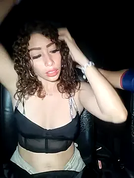 Sara666 – webcam model profile photo Image 3