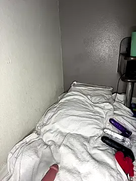 Realwetpussy – webcam model profile photo Image 18