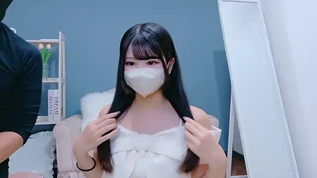 PumaShyXD – webcam model profile photo Image 2