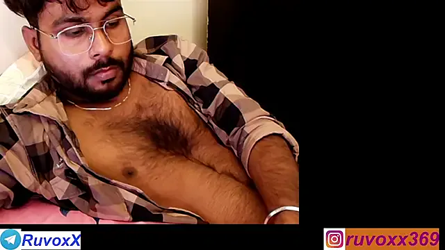 RuvoxXneXo – webcam model profile photo