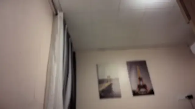  – webcam model profile photo Image 5