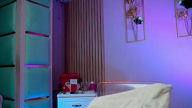 Mia--meow – webcam model profile photo Image 8