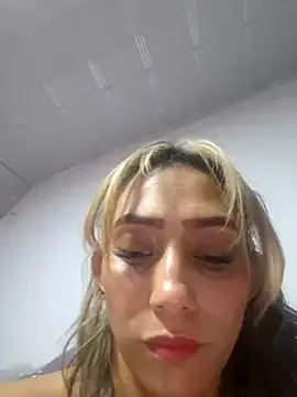  – webcam model profile photo Image 3