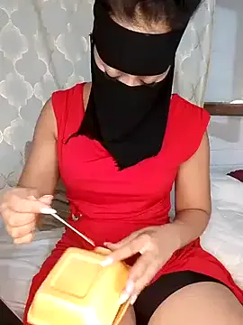  – webcam model profile photo Image 18