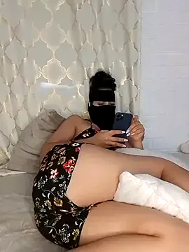  – webcam model profile photo Image 7