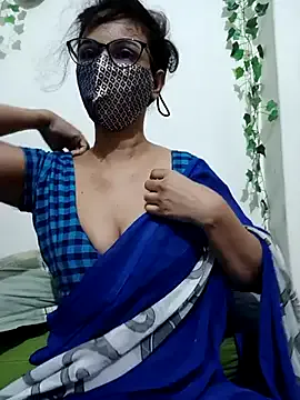  – webcam model profile photo Image 3