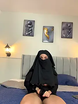 Nonchan_ – webcam model profile photo Image 2