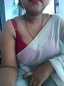 alicee16 – webcam model profile photo Image 14