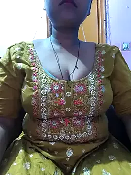 alicee16 – webcam model profile photo Image 7