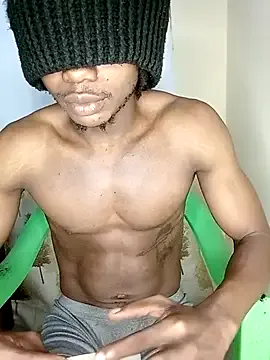 roouse – webcam model profile photo Image 2