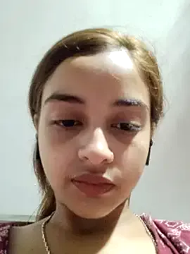 sana-5 – webcam model profile photo