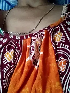 seraphine23 – webcam model profile photo Image 9
