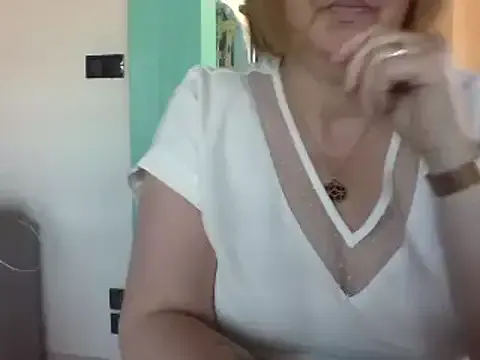 Sandcoq – webcam model profile photo