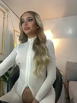  – webcam model profile photo Image 18