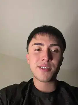 santi-fabulous – webcam model profile photo