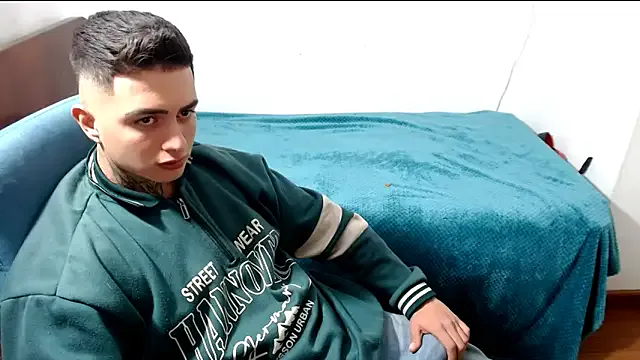 erosuke9 – webcam model profile photo Image 13