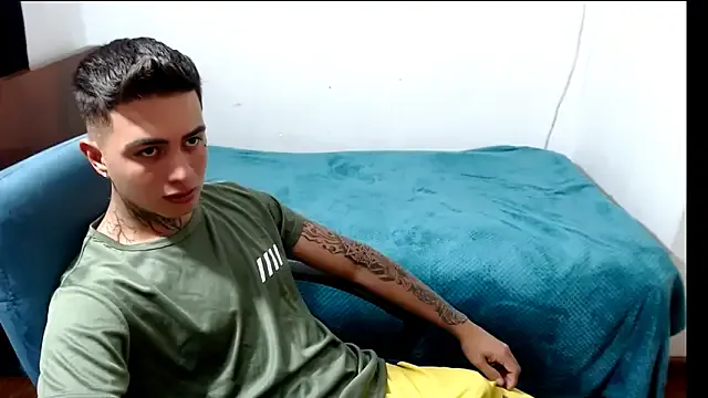 erosuke9 – webcam model profile photo Image 16