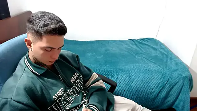 erosuke9 – webcam model profile photo Image 17