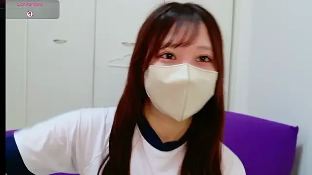 zui_lu – webcam model profile photo Image 19