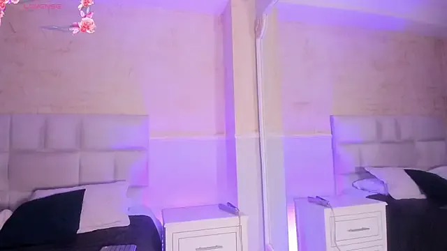 HopeFuture – webcam model profile photo Image 17