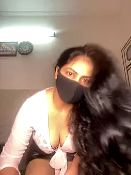  – webcam model profile photo Image 6