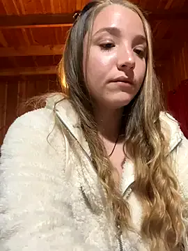 MissCat_ – webcam model profile photo Image 12