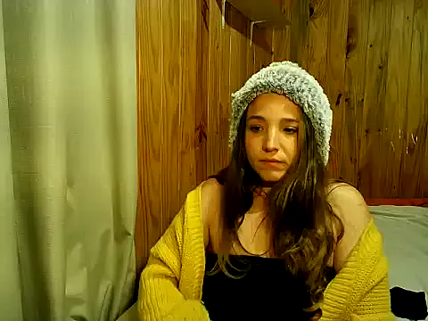 MissCat_ – webcam model profile photo Image 2