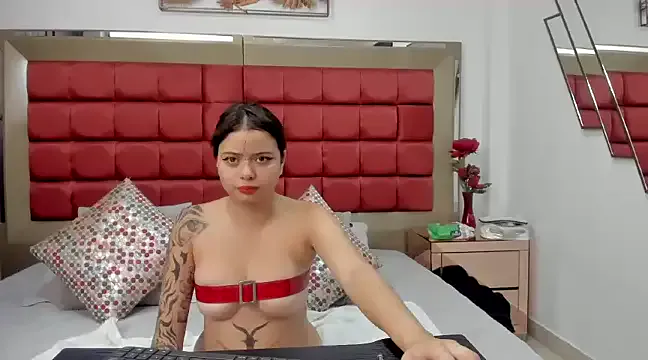 SaskiaGrendel – webcam model profile photo