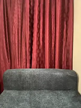  – webcam model profile photo Image 14