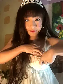 oypo – webcam model profile photo Image 2