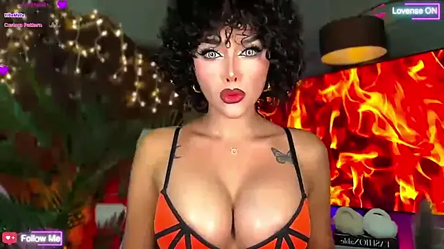  – webcam model profile photo Image 9