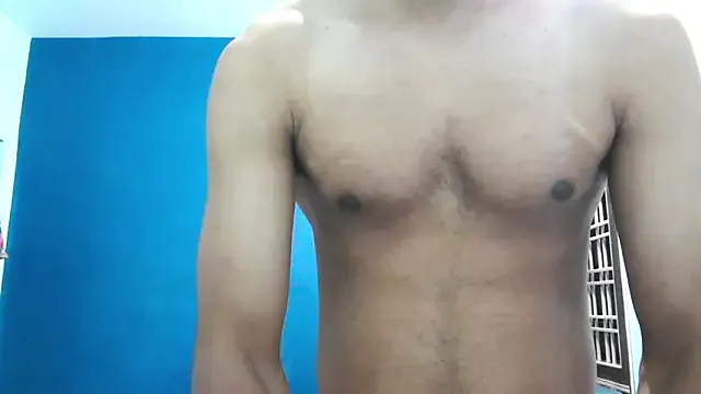  – webcam model profile photo Image 18