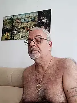  – webcam model profile photo Image 17