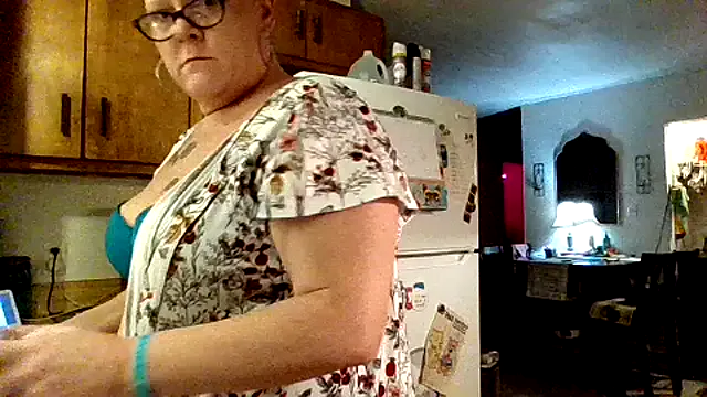 legsLONG – webcam model profile photo Image 6