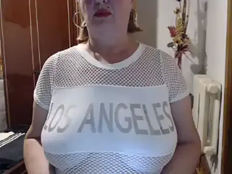 oxo_yuna_oxo – webcam model profile photo Image 19