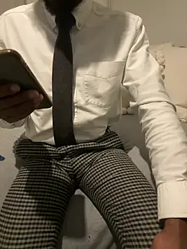 BullHorse23LIVE – webcam model profile photo Image 12