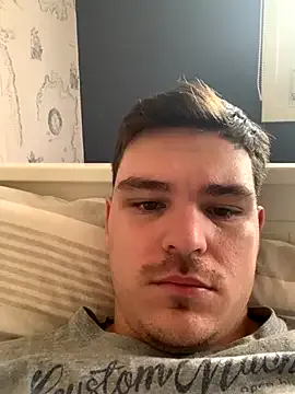 _Alicee_1 – webcam model profile photo Image 14