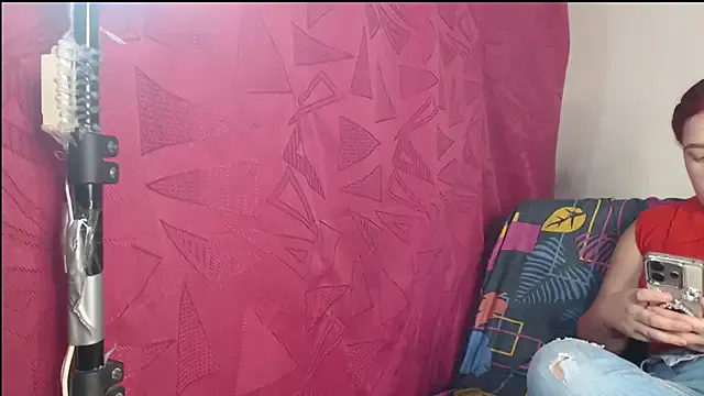 oypo – webcam model profile photo Image 6