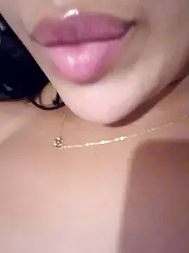  – webcam model profile photo Image 10